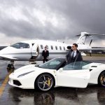 Paiements en Cryptomonnaie : Avantages et Limites à Connaître. Jet privé et grosse berline